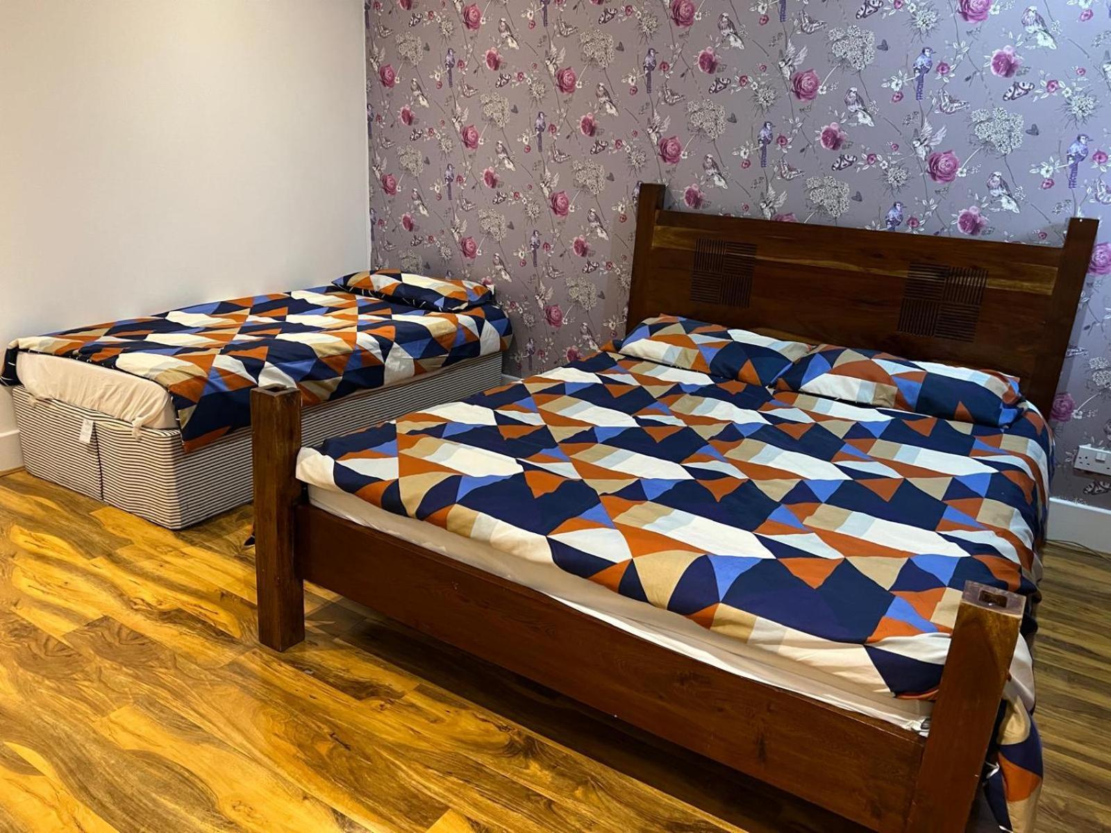 Perfect Stay Near Glasgow Town — Photos 1